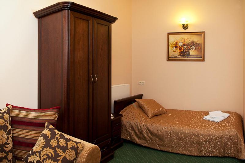 Zloty Dworek Nieporet Room photo
